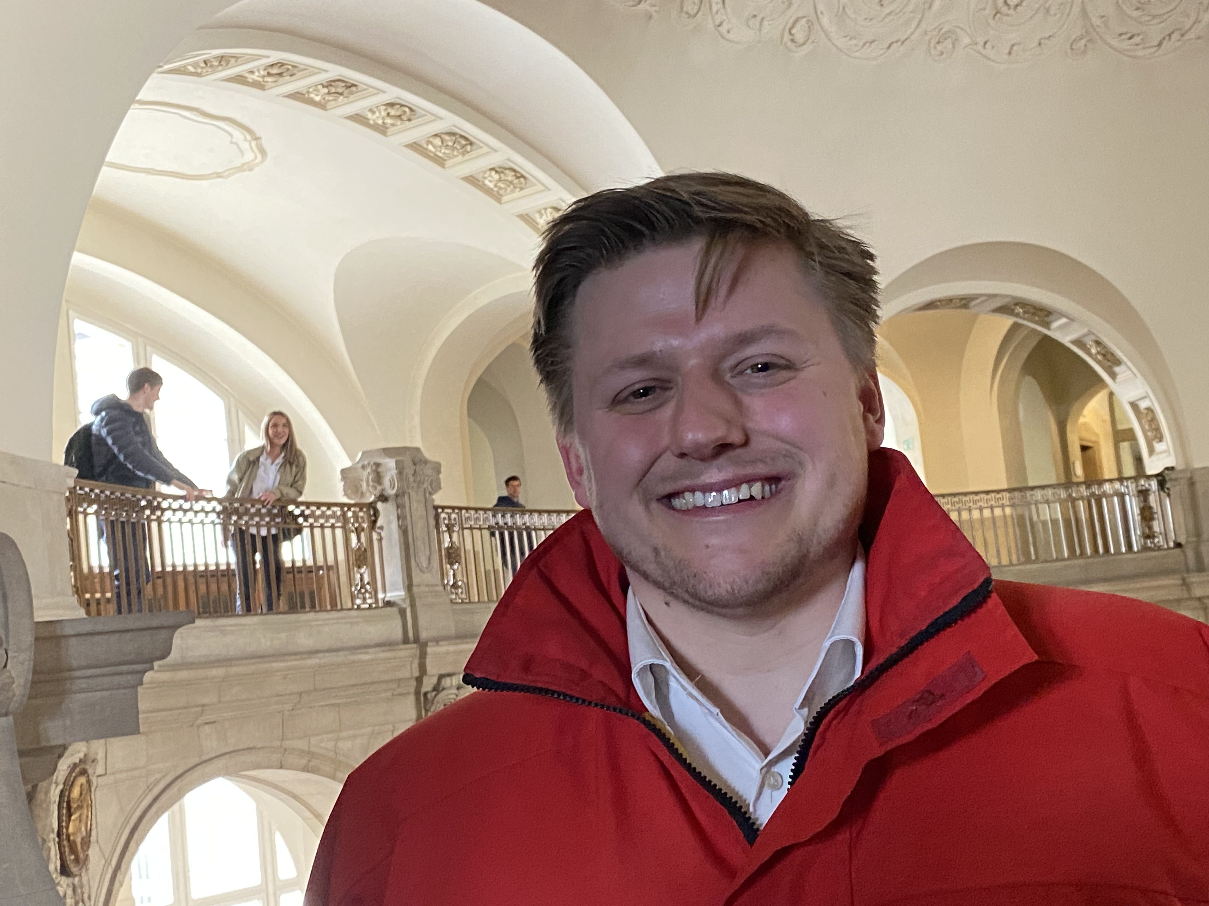 Image - „Leider knapp verpasst“: El Hotzos Trump-Hetze bleibt straffrei