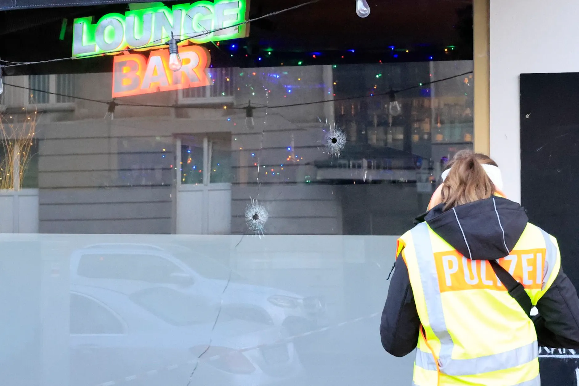 Attentäter schießen auf Café in Berlin – war es Schutzgeld-Terror?