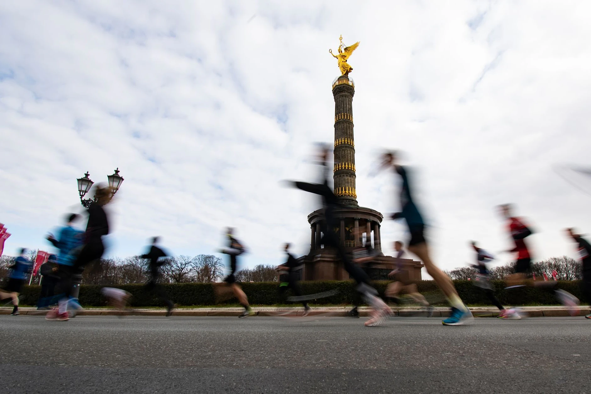 Mehrere zehntausend Menschen nehmen jedes Jahr am Berliner Halbmarathon teil