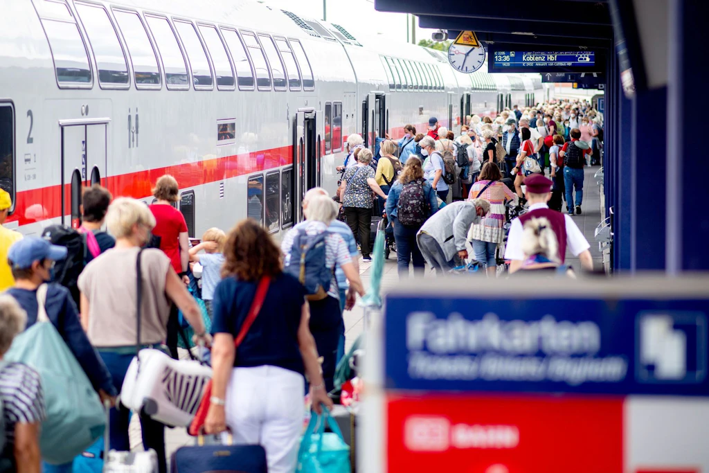 Deutsche Bahn:  Unerwartet hohe Buchungszahlen im Fernverkehr zu Ostern