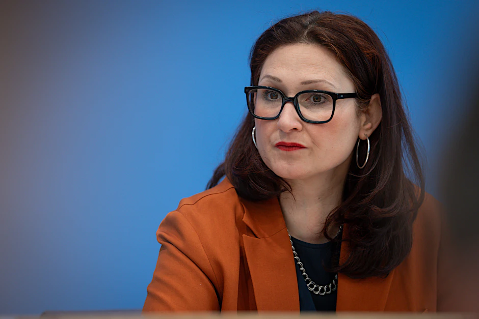 Die Antidiskriminierungsbeauftragten der Bundesregierung Ferda Ataman