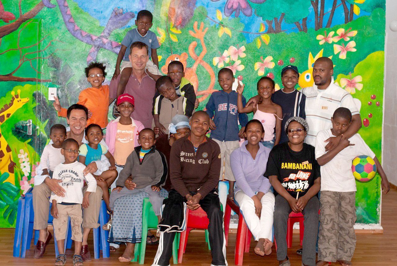 Flucht aus dem piefigen West-Berlin in die Welt: Lutz van Dijk ist ein Lebensmutspender