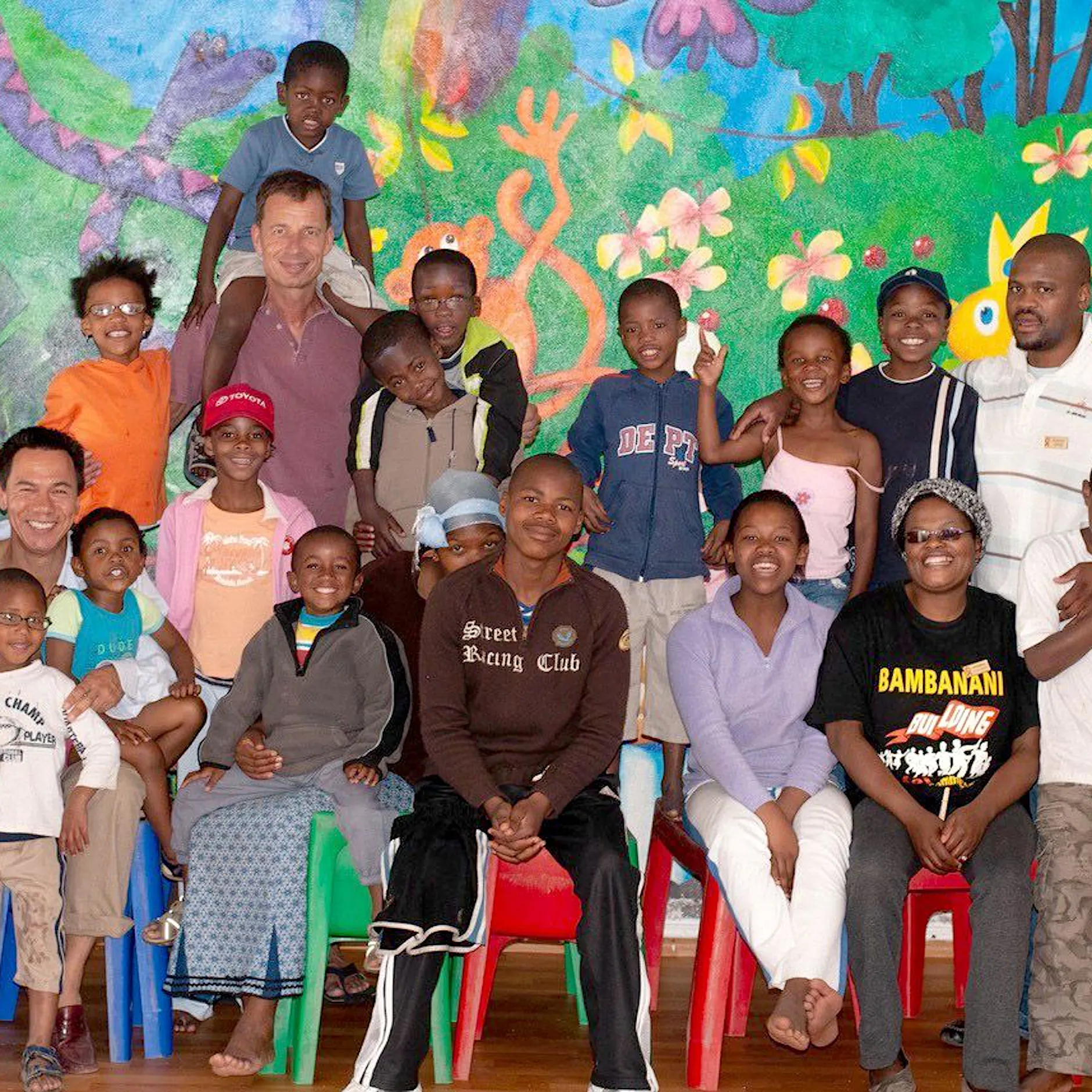 Flucht aus dem piefigen West-Berlin in die Welt: Lutz van Dijk ist ein Lebensmutspender