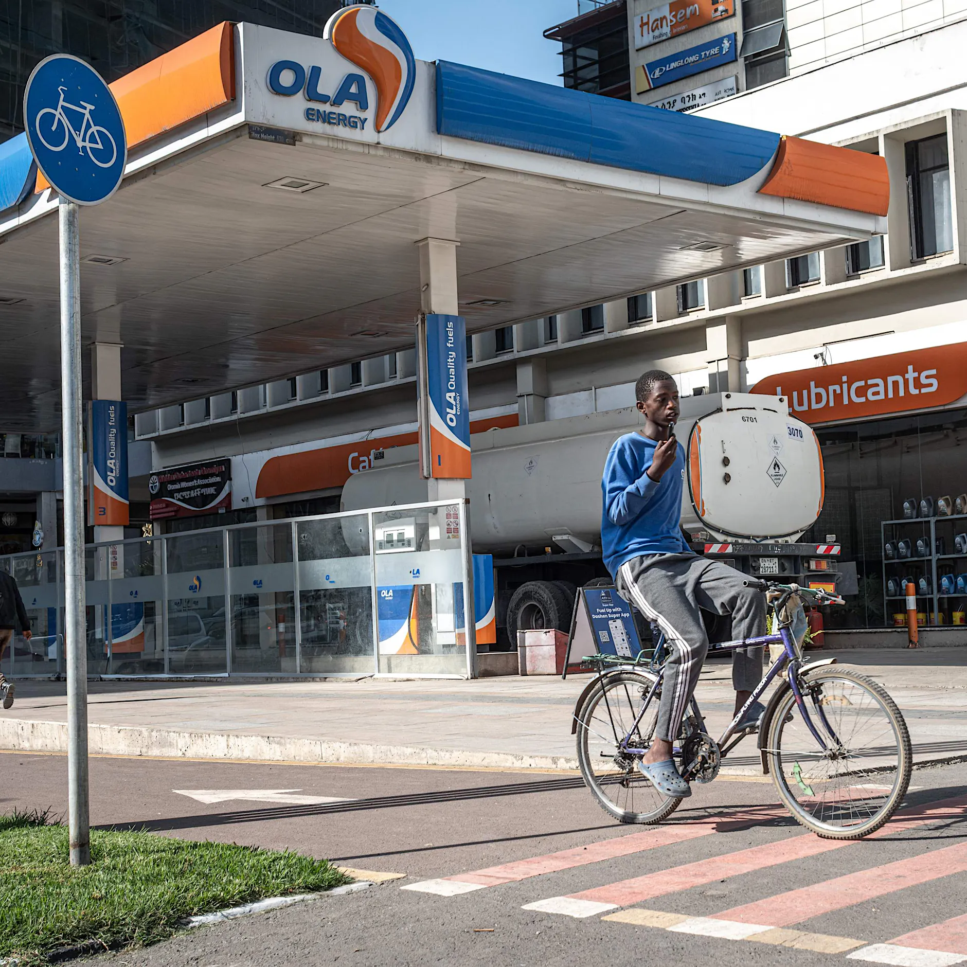 Afrika ringt mit Treibstoffknappheit – Staaten greifen zu Notmaßnahmen