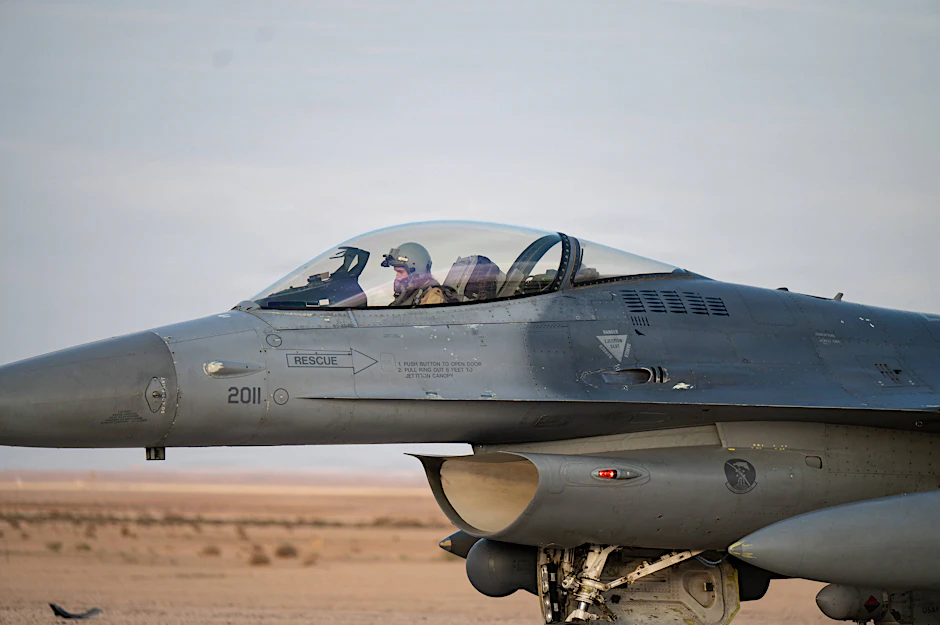 Ein Kampfflugzeug vom Typ F-16 der US-Luftwaffe im Einsatz. Die USA nutzen solche Maschinen auch für Operationen im Nahen Osten.