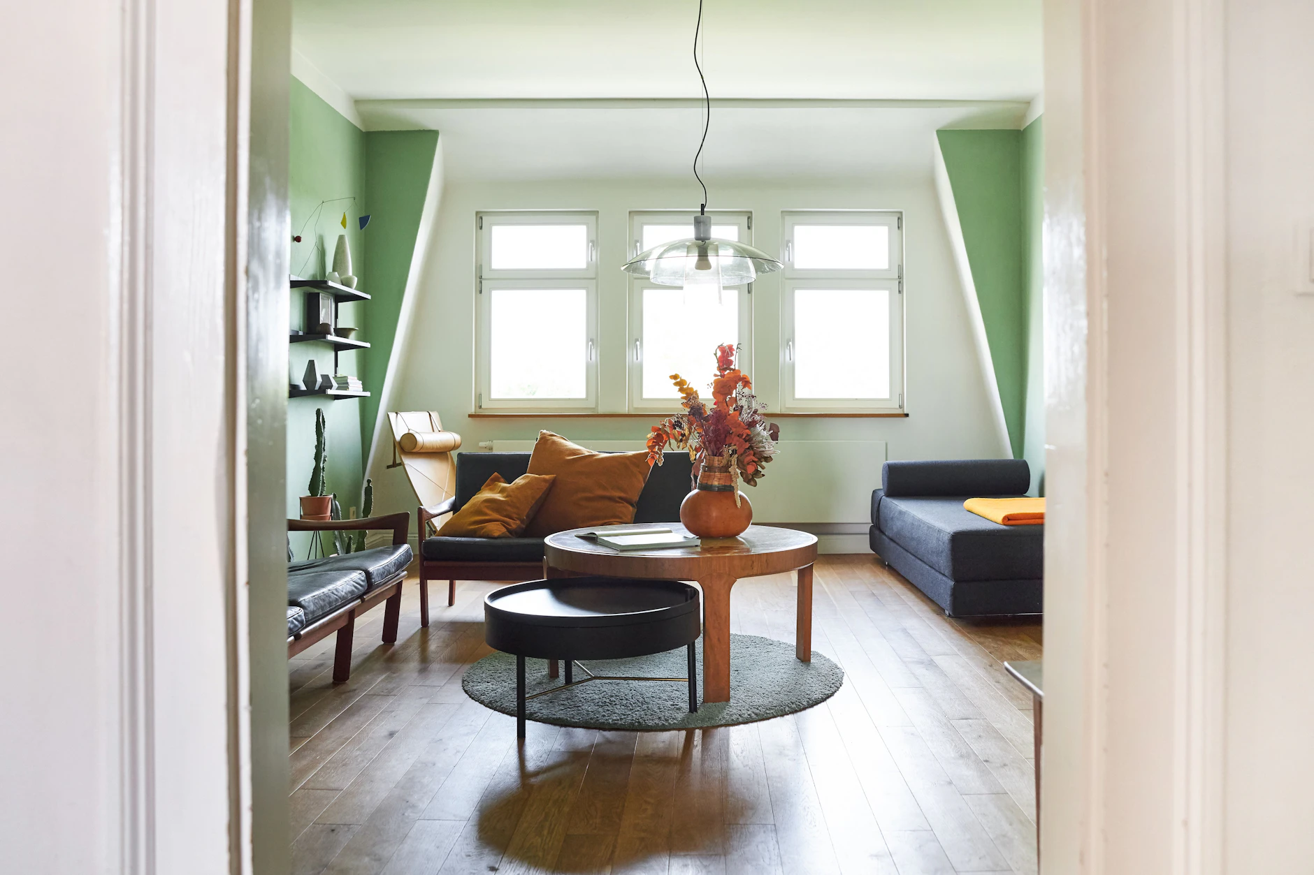 Die Ferienwohnung in der Fuldaer Straße lockt auf 110 Quadratmetern mit skandinavisch-minimalistischer Gemütlichkeit.