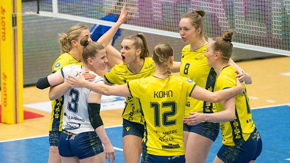 Heimsieg im Entscheidungsspiel gegen Aachen: Die Schweriner Mannschaft trifft im Halbfinale nun auf die starken Thüringerinnen.