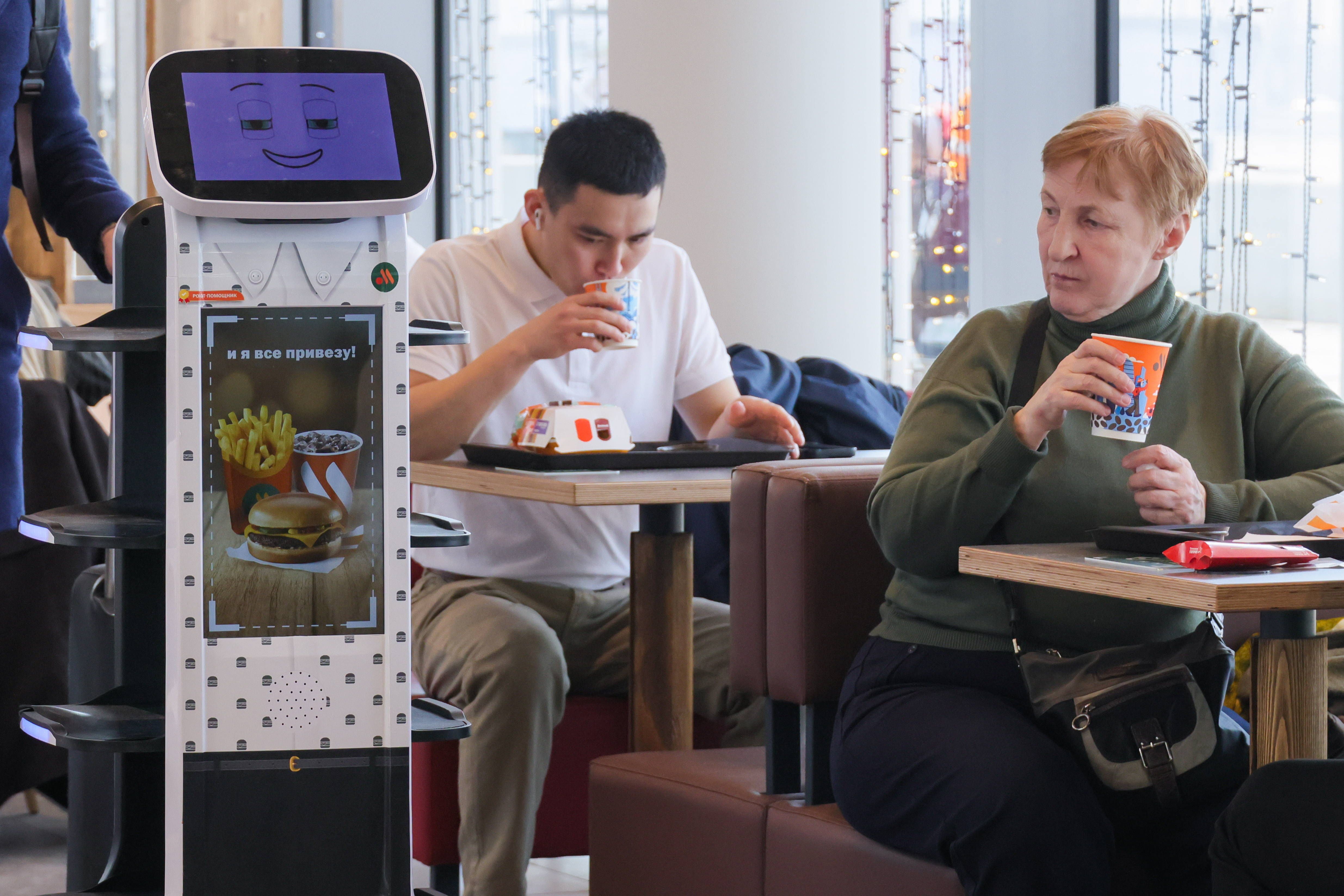 Roboter in Berliner Restaurants: „Das kommt schneller, als viele denken“