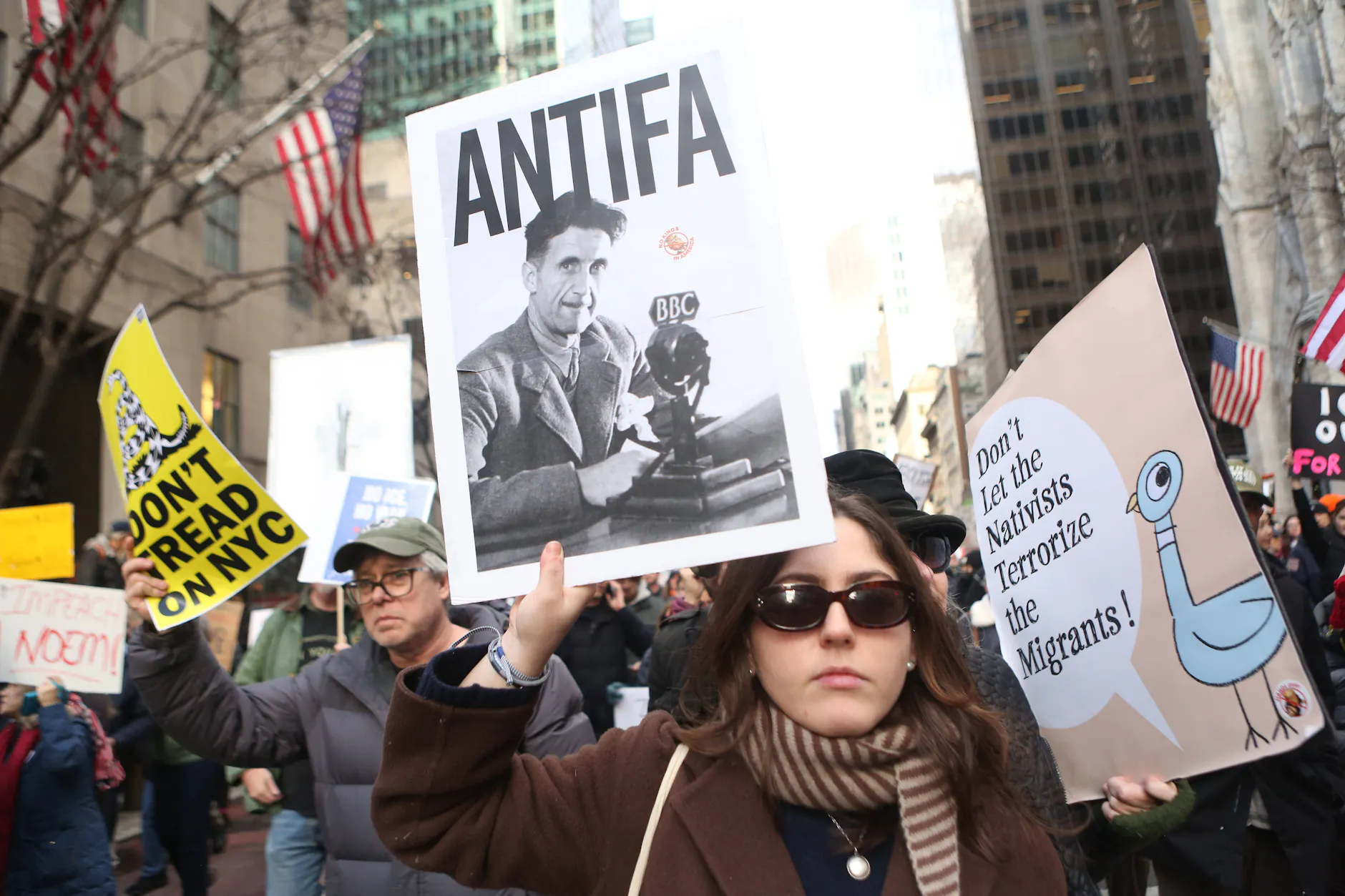 Demonstrantin bei einem Protest gegen die Trump-Regierung in New York