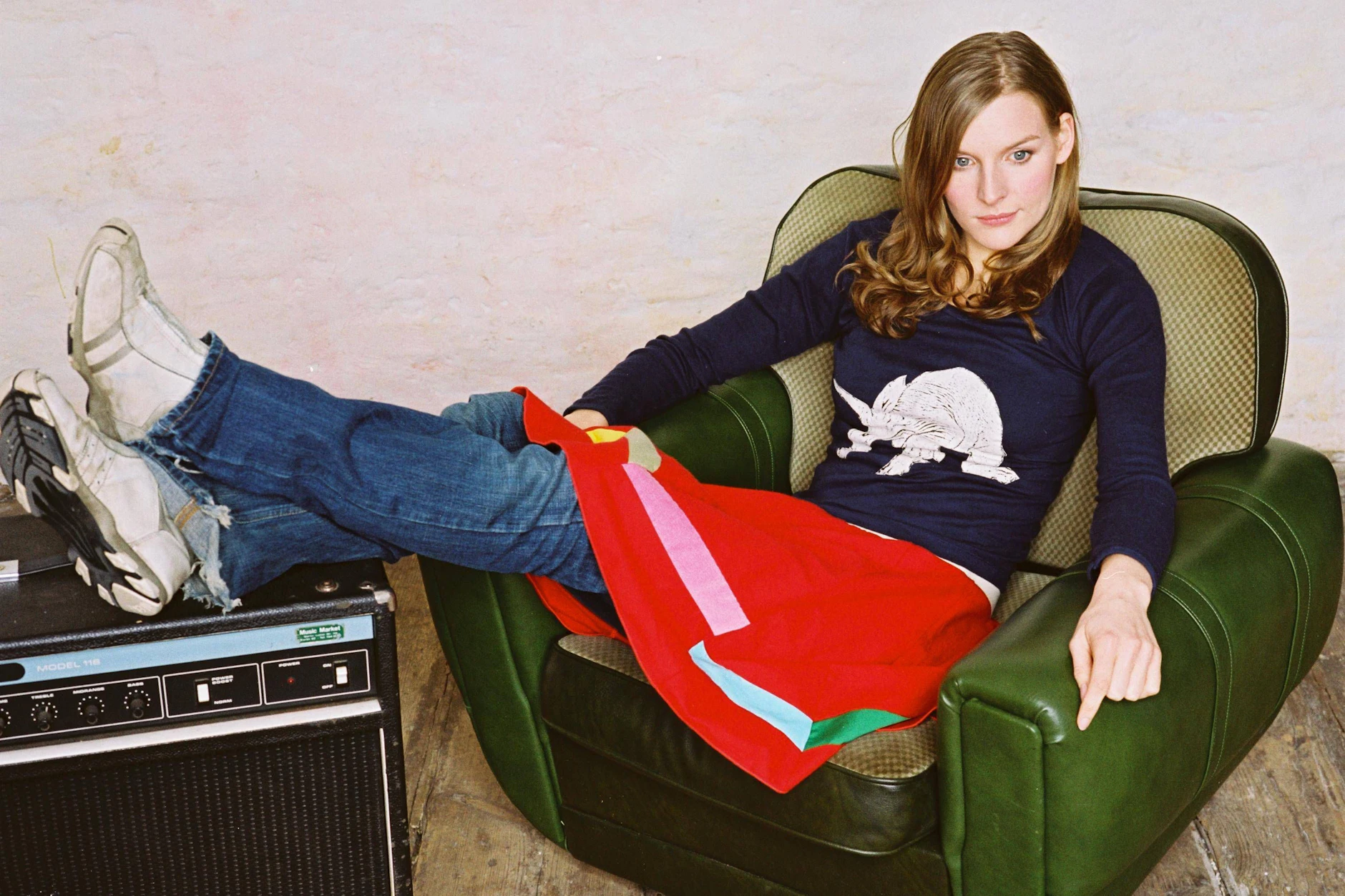 In den 2000er Jahren startete Judith Holofernes ihre Karriere als Frontfrau von „Wir sind Helden“ – jetzt hat sie bereits ihr drittes Buch veröffentlicht.