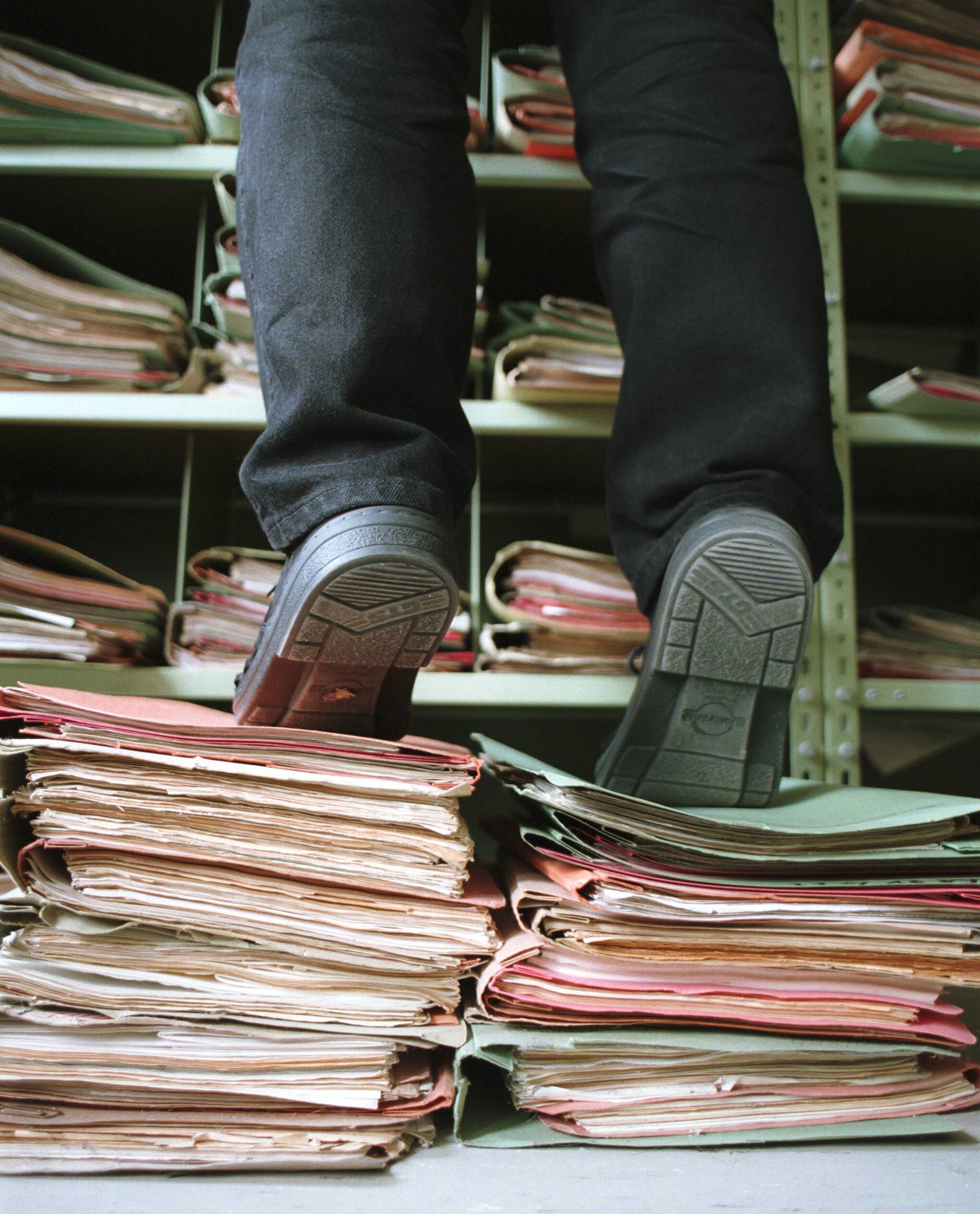 Das preußische Betriebssystem: Warum Deutschlands Verwaltung trotz Milliardenkosten kollabiert