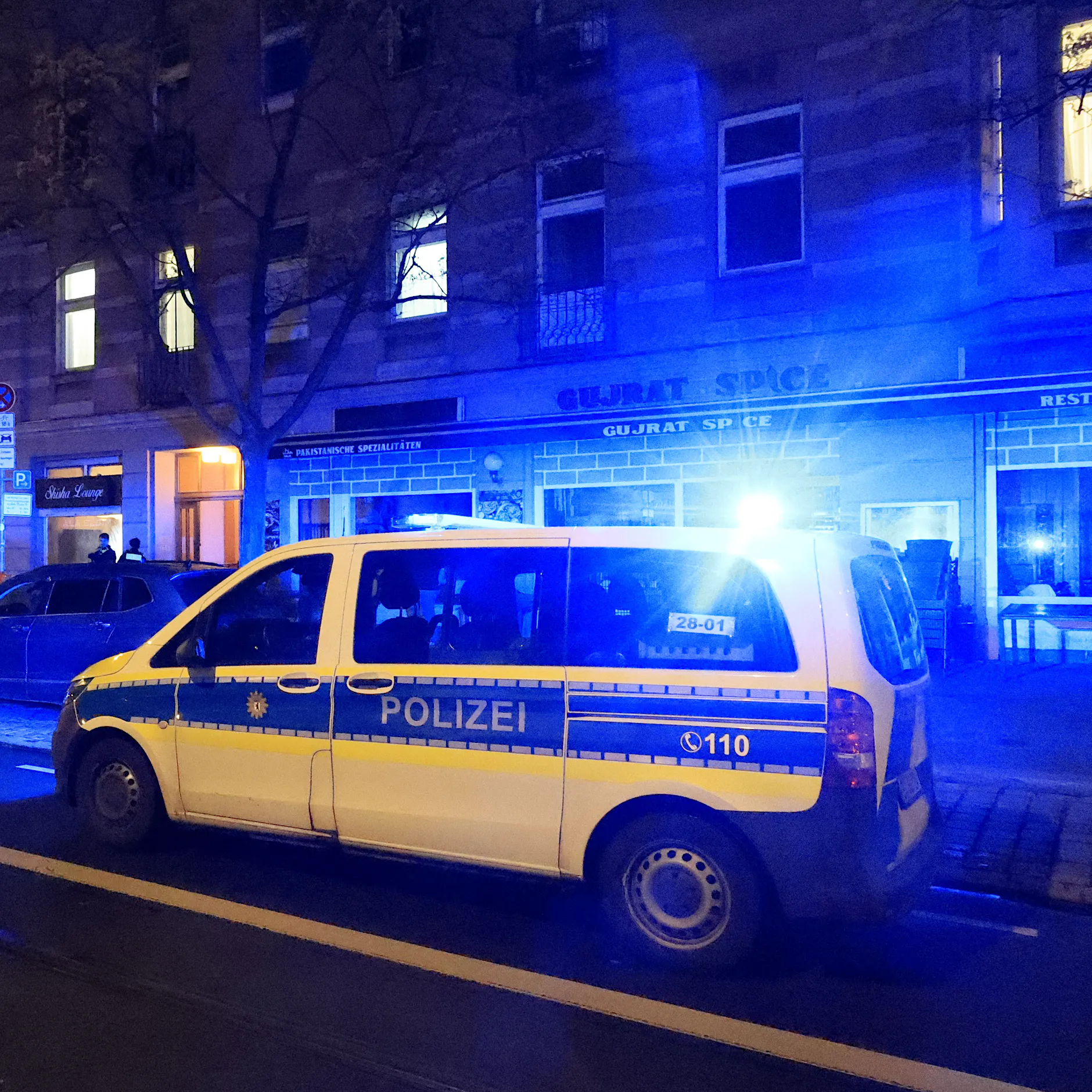 Moabit: Zwei Männer durch Schüsse und Stiche in Shisha-Bar verletzt