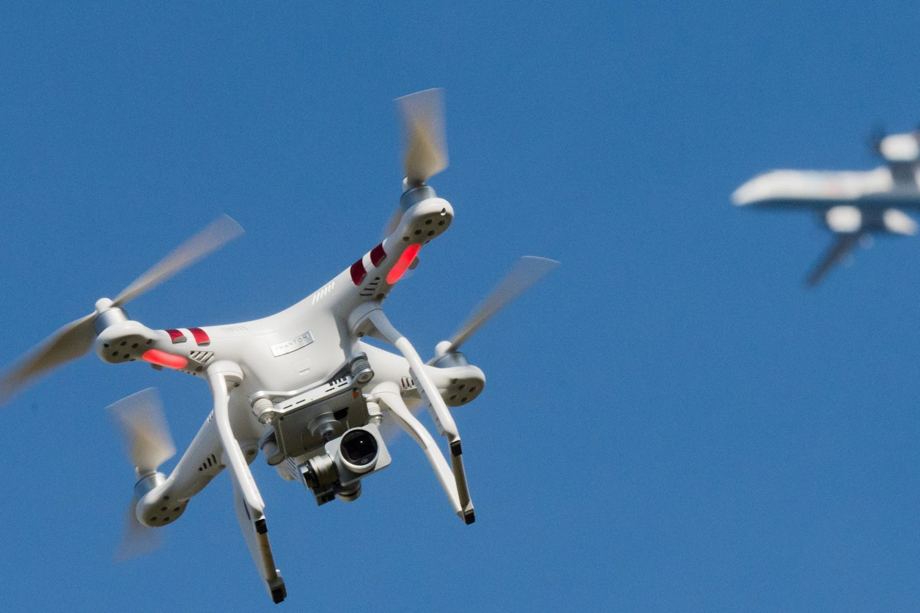 Ohne Satellitennavigationssystem ist auch die beste Drohne nichts wert.