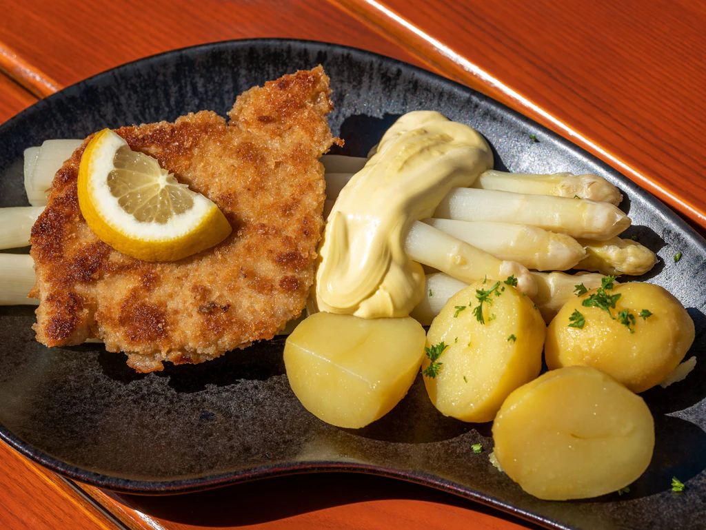 Beelitzer Spargel: Da ist das perfekte Rezept – mit genialem Schnitzeltrick