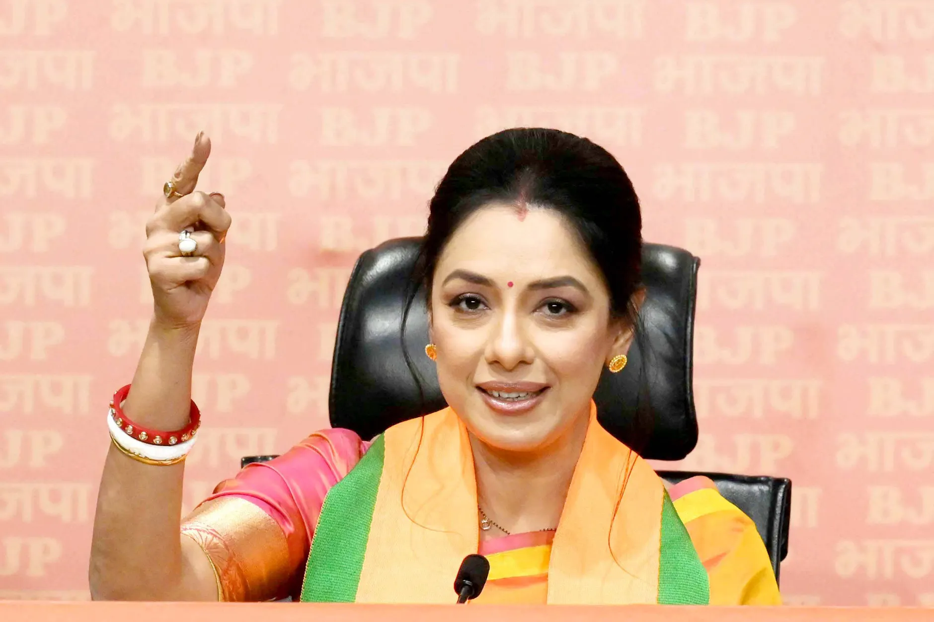 Rupali Ganguly äußert scharfe Kritik gegen die Ausbeutung von Tieren.