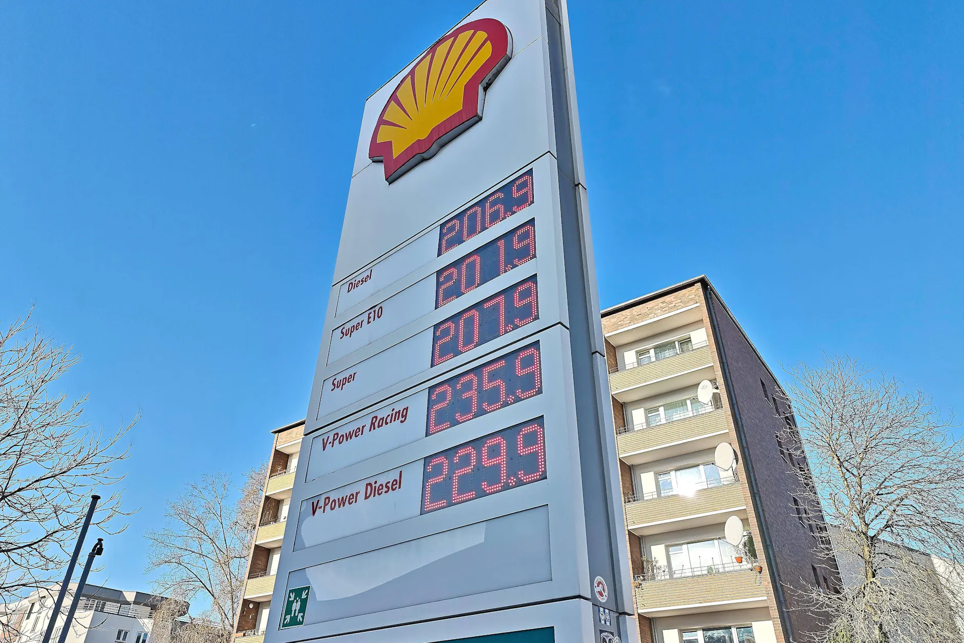 Seit dem 1. April steigen die Preise auf der Tafel nur einmal am Tag.