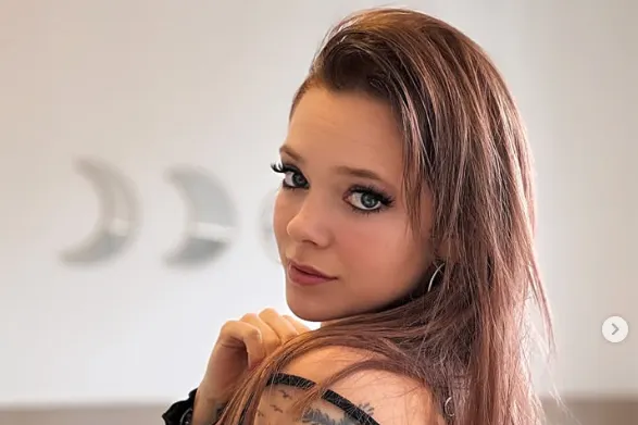 Anne Wünsche hetzt öffentlich gegen ihre Mutter.