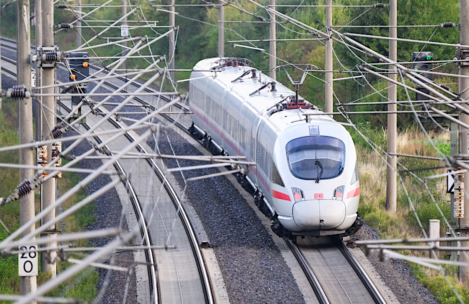 Die Inbetriebnahme der Ausbaustrecke zwischen Berlin und Dresden wird um Jahre verzögert.