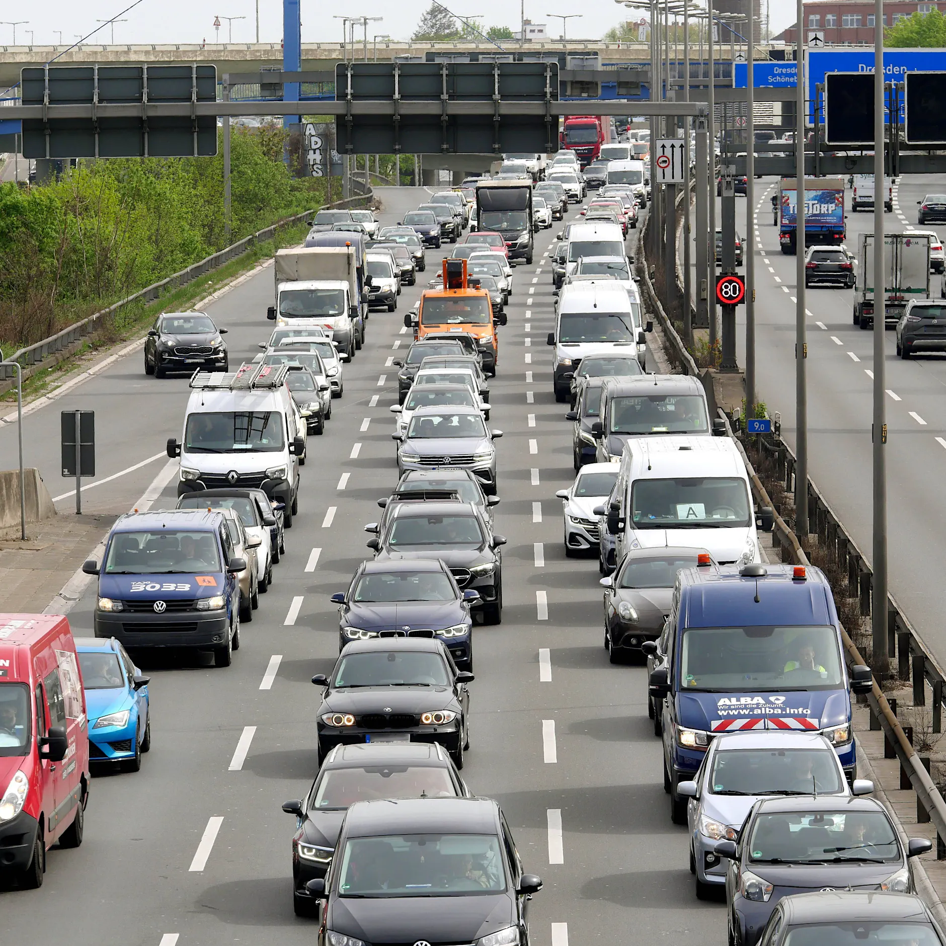 Gründonnerstag wird zum Stau-GAU: Autofahrer in Berlin müssen stark bleiben