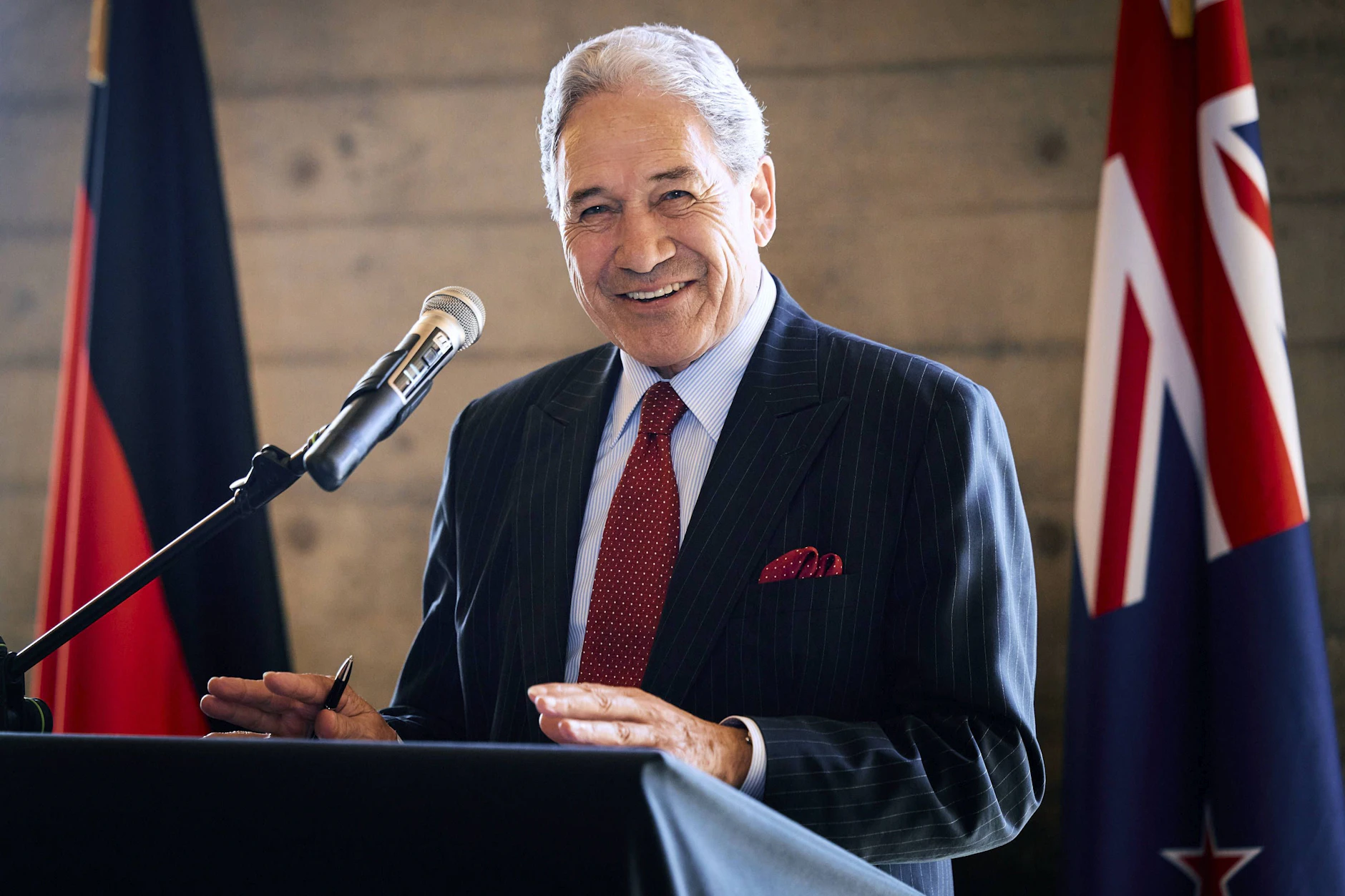 Außenminister von Neuseeland, Winston Peters spricht von beseitigten Unklarheiten zwischen beiden Ländern.