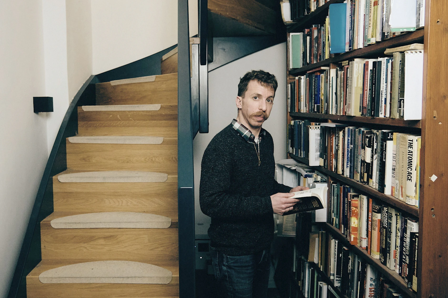 „In Berlin lebt man als Jude heute sicherer als in Israel“, sagt Adam Raz im Gespräch mit der Berliner Zeitung.