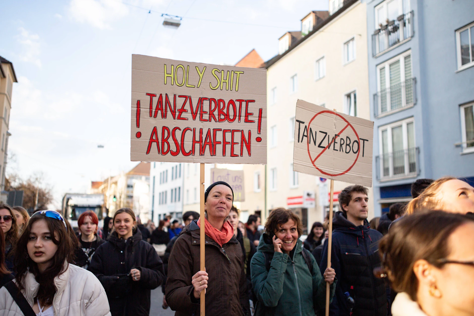 Im München demonstrierten Hunderte im Jahr 2023 gegen das Tanzverbot zu Ostern.