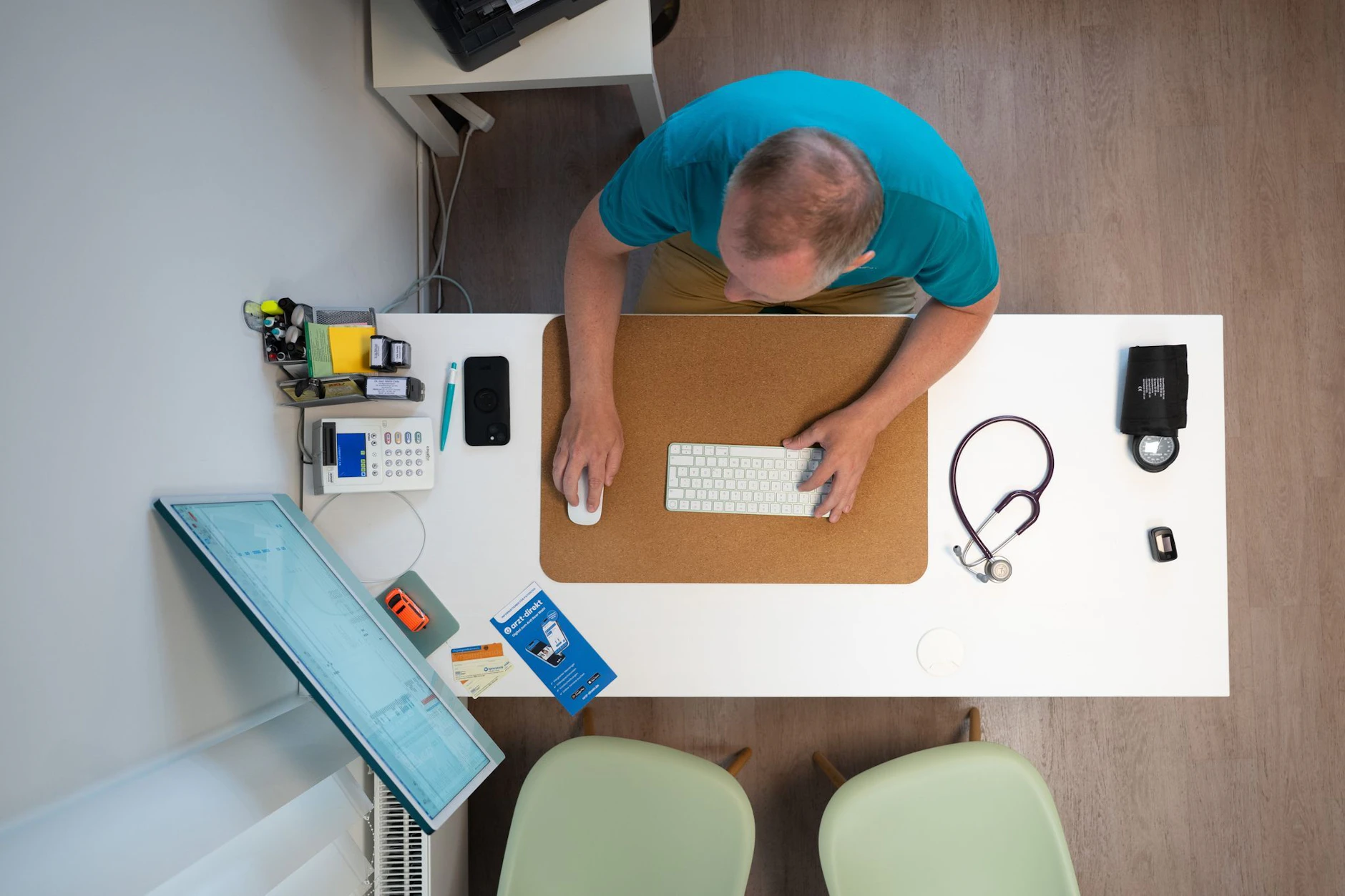 Ein großer Teil der Hausärzte geht demnächst in Rente und ihre Praxen werden nicht wieder besetzt.