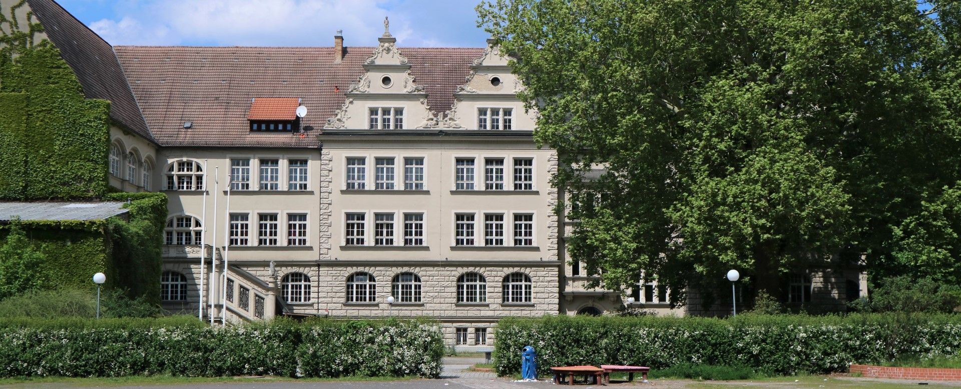 Schulbau-Stau in Pankow: 78 Millionen Euro Sanierung erneut verschoben!