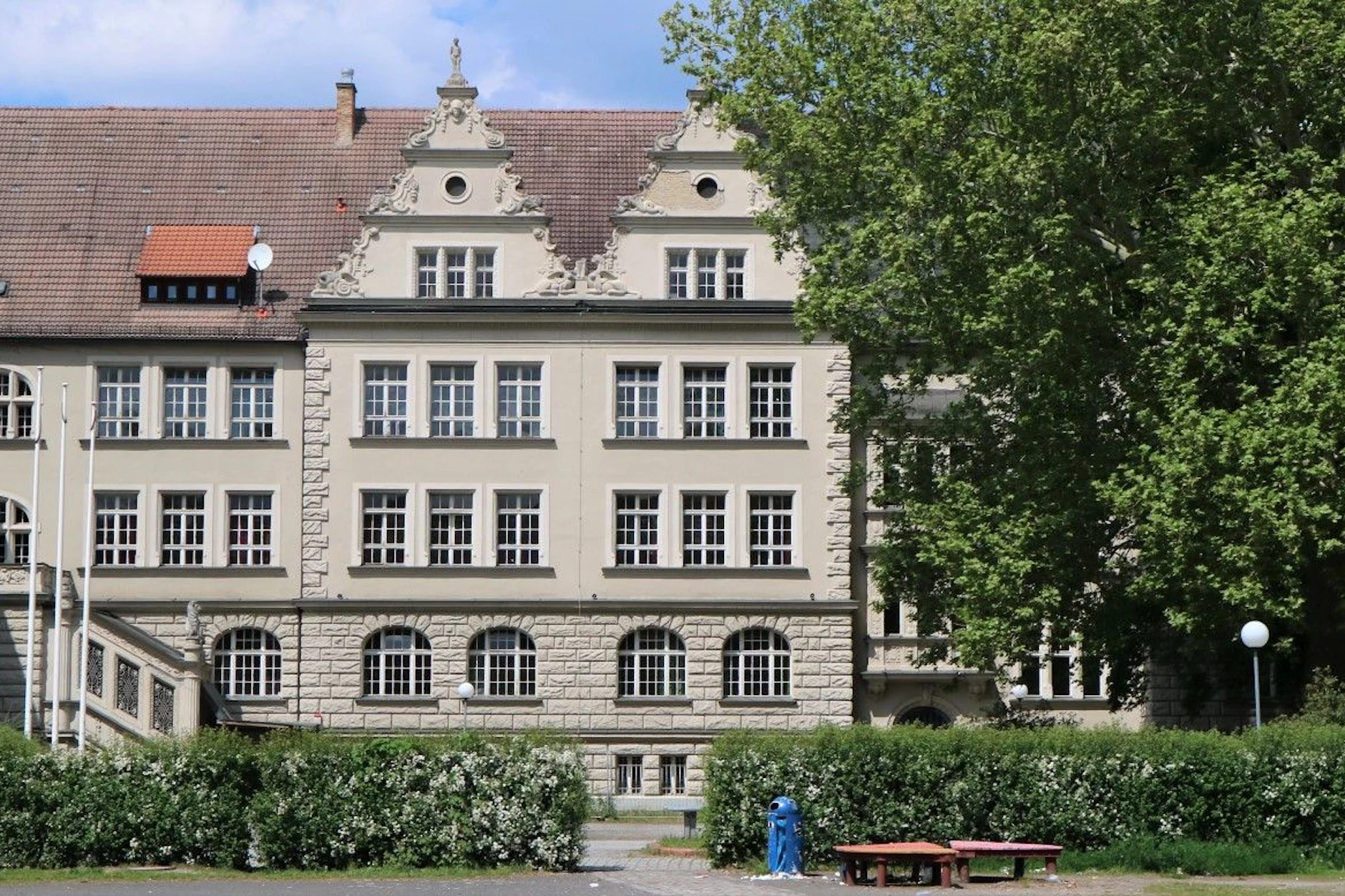 Eines der drei Gebäude des Max-Delbrück-Gymnasiums in Pankow