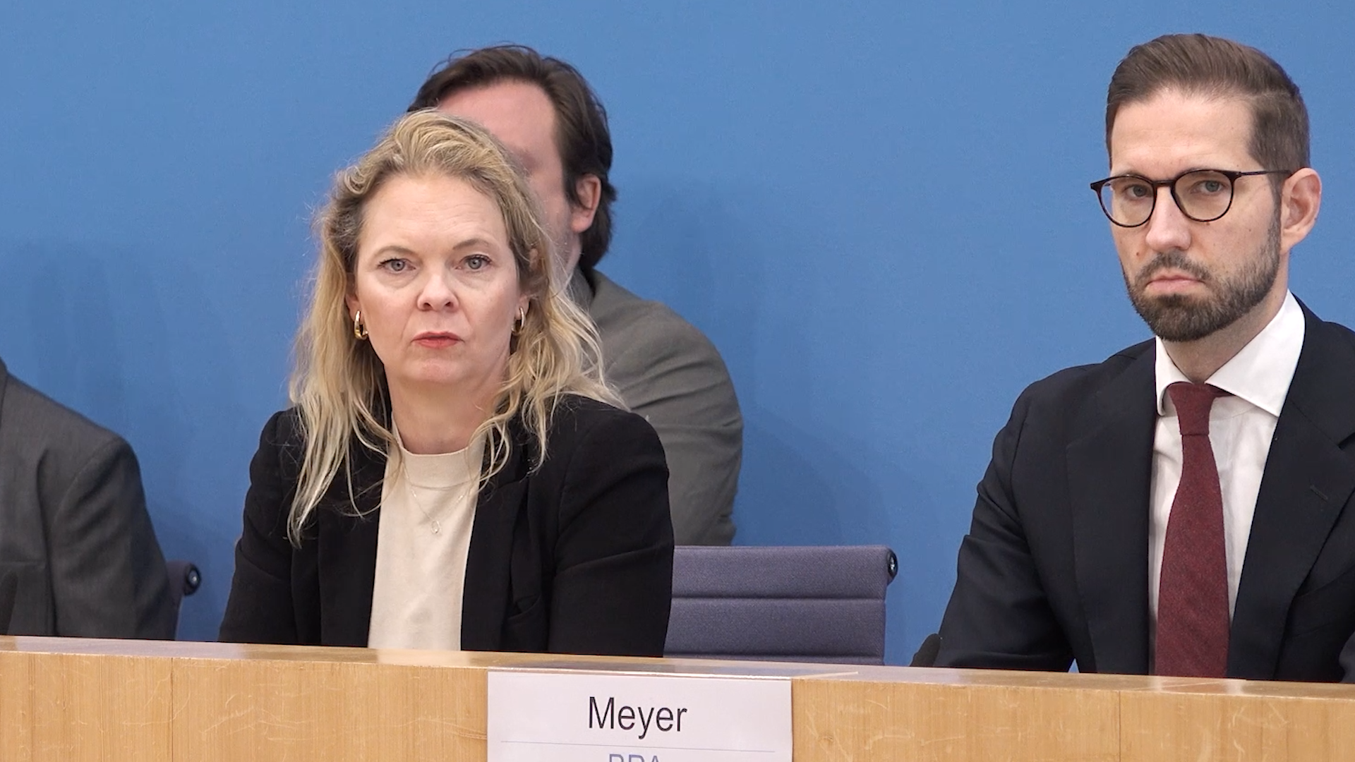 Völkerrechtliche Bewertung des Iran-Kriegs erst nach US-Freigabe