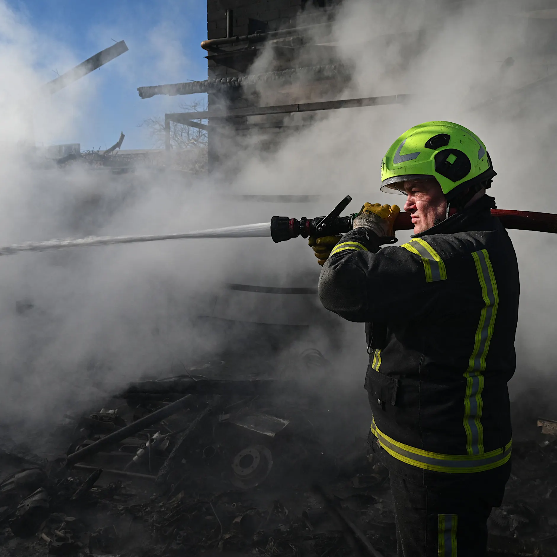 Neue Taktik? Massiver Angriff trifft Ukraine – wohl strategische Bomber im Einsatz