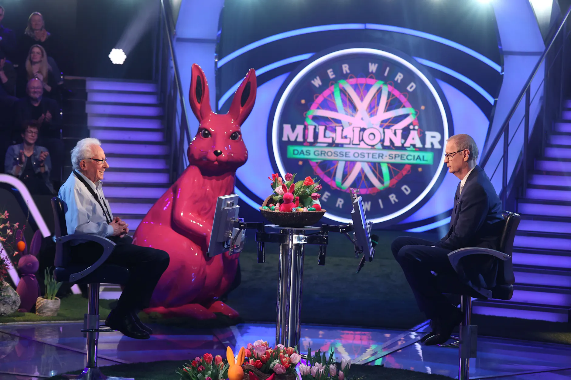 Reiner Spänkuch (l.) und Günther Jauch im Studio von „Wer wird Millionär?“