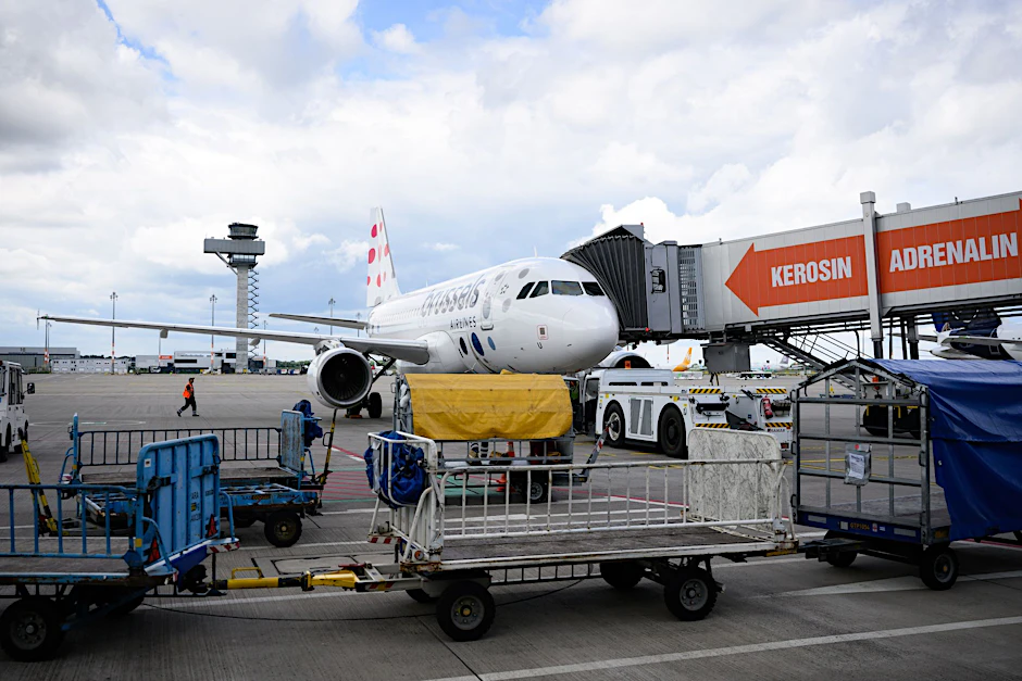Als Folge des Iran-Kriegs könnten mehrere Flugzeuge in nächster Zeit am Boden bleiben.