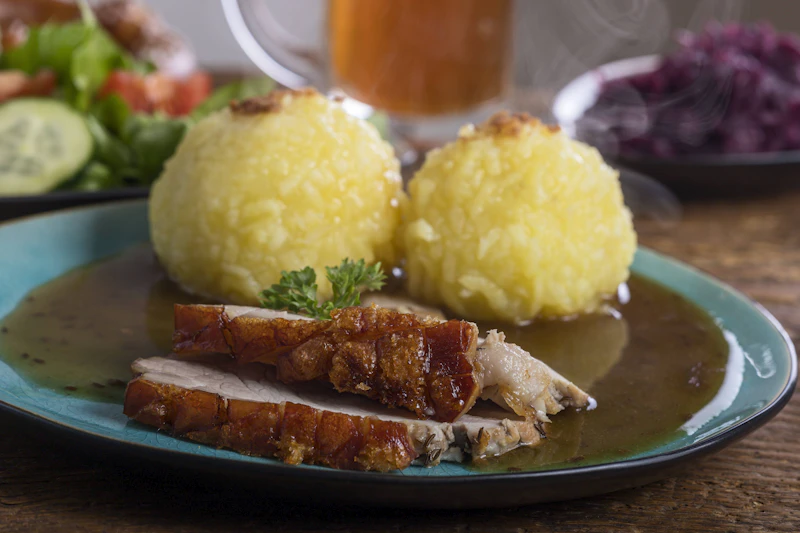 Omas echte Thüringer Klöße: Geniales DDR-Rezept mit Grieß-Trick