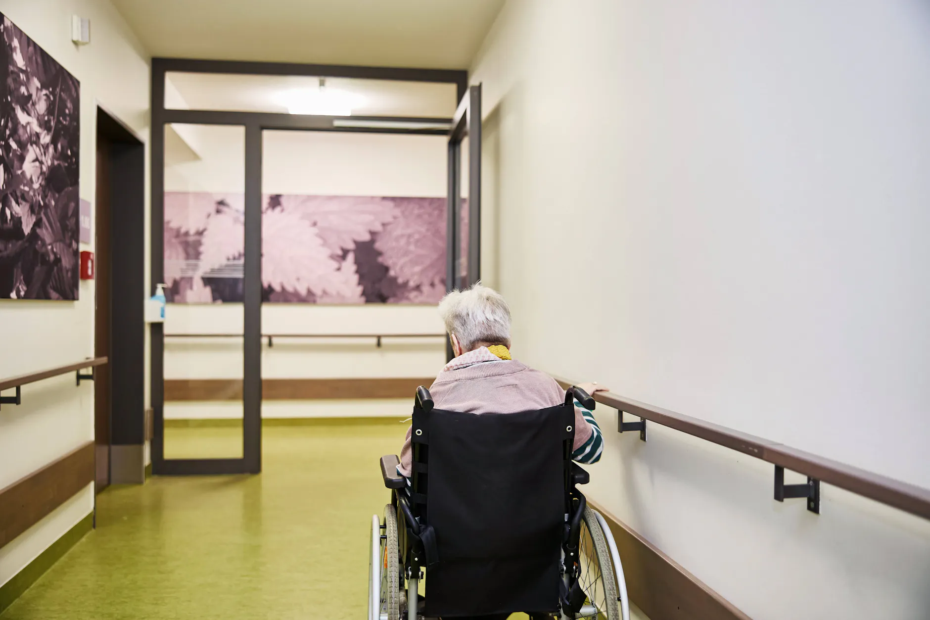 Wie füllt man als Bewohner in einem Alten- oder Pflegeheim die Stunden des Tages?