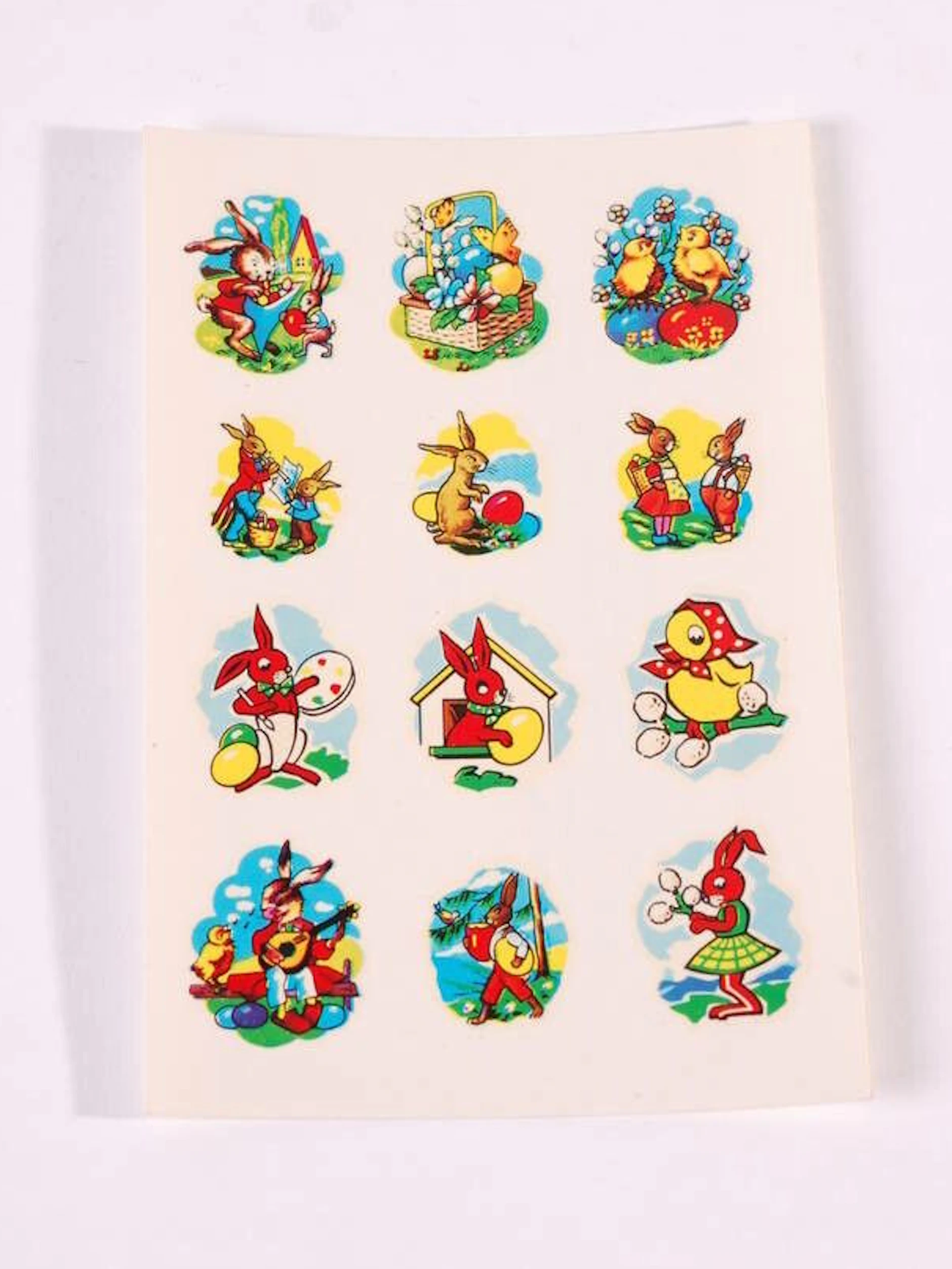 Auch solche Abziehbilder mit Ostermotiven waren in der DDR beliebt, sie konnten auf die Ostereier geklebt werden.