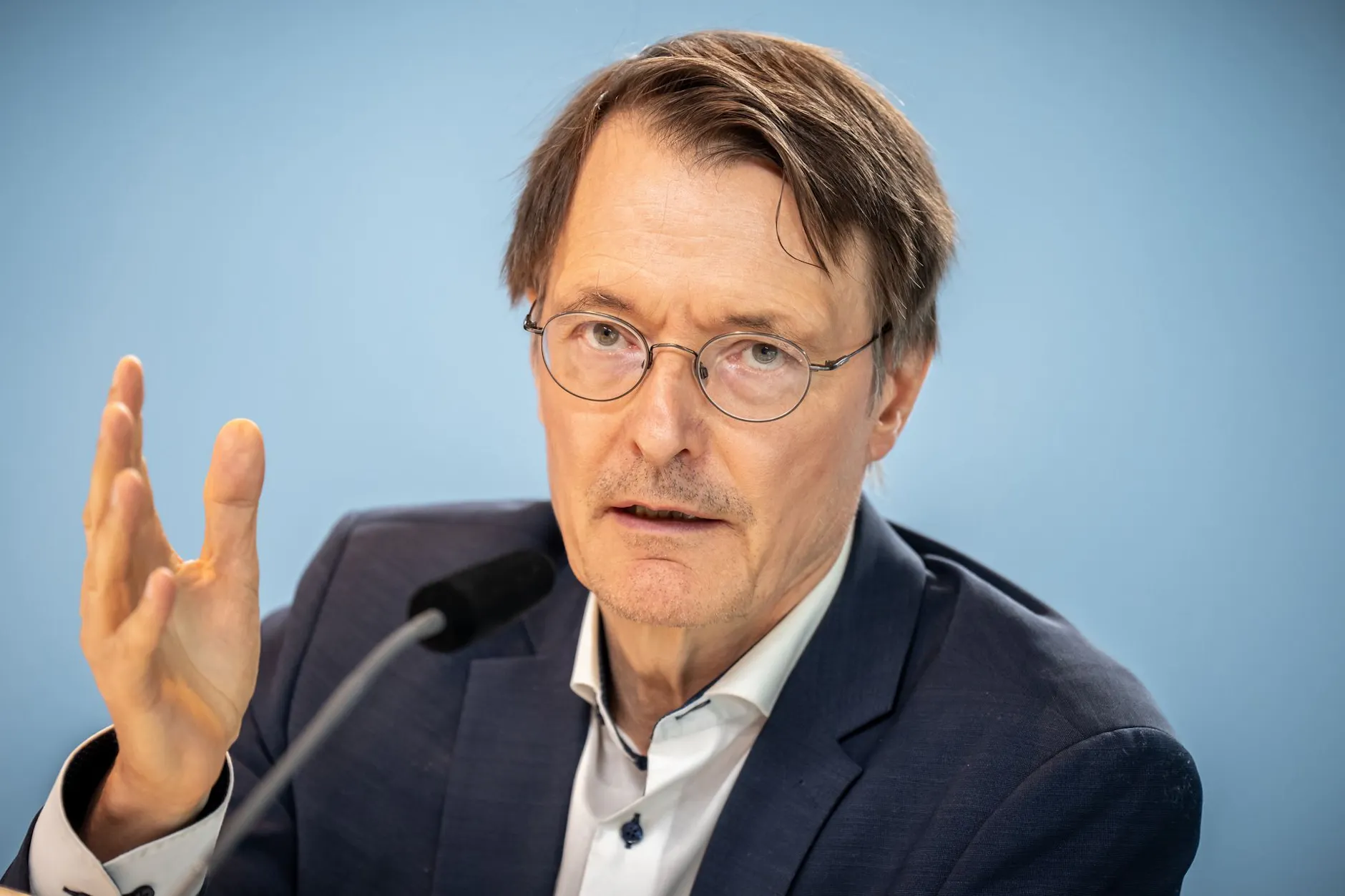 Karl Lauterbach, Ex-Gesundheitsminister, sagt Menschen mit Alzheimer-Risiko: Mit Fleisch lässt sich die Wahrscheinlichkeit einer Erkrankung senken.