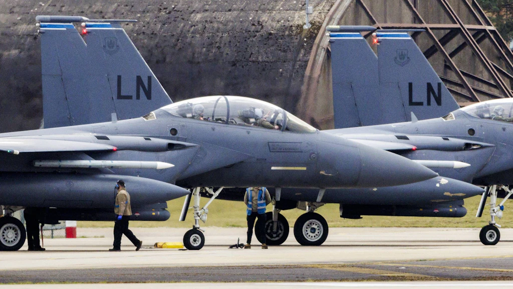 Iran-Krieg: Satellitenbild zeigt Treffer auf F-15-Hangar in Jordanien