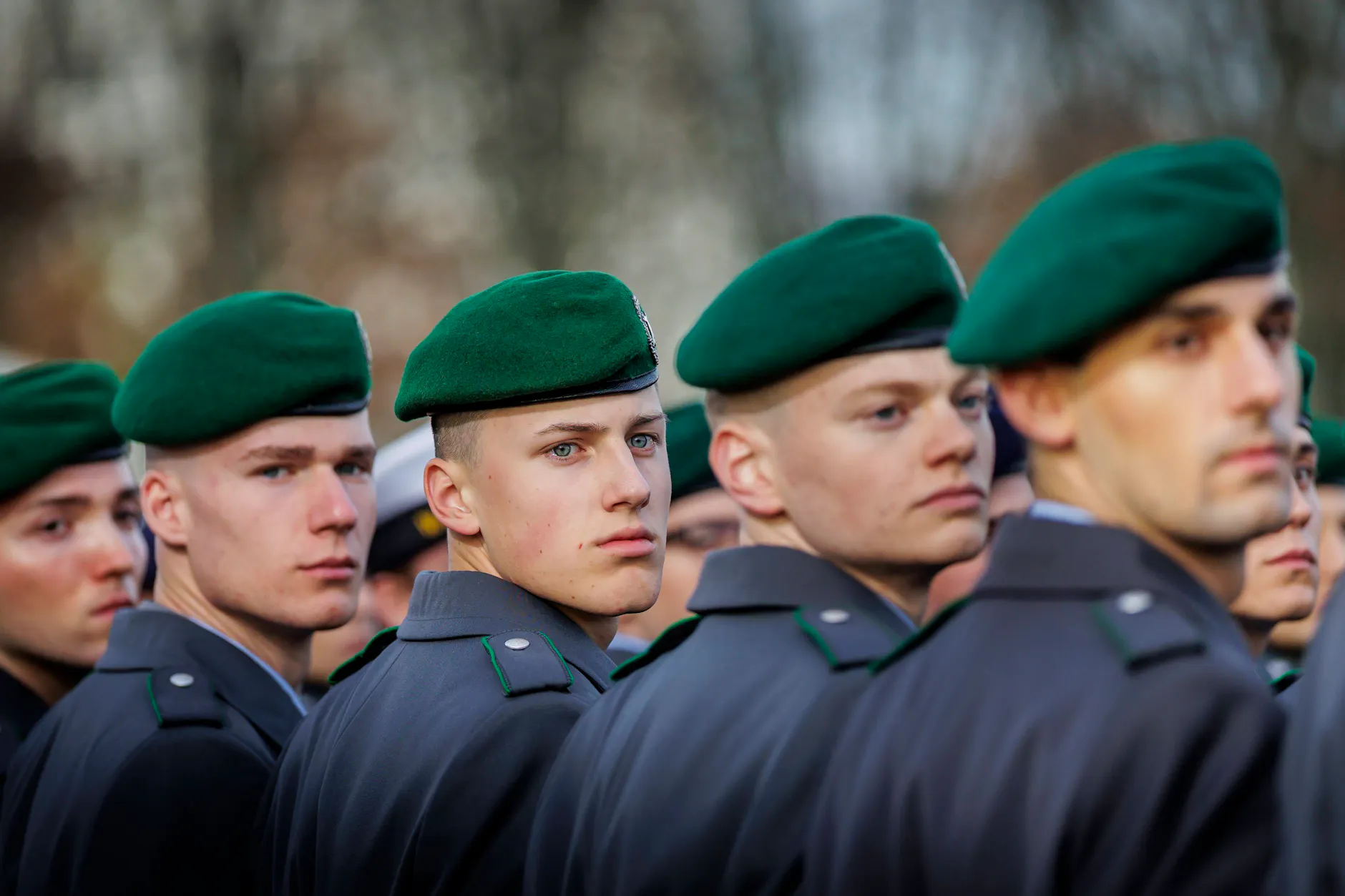 Bundeswehrsoldaten feiern 70 Jahre Bundeswehr in Berlin.