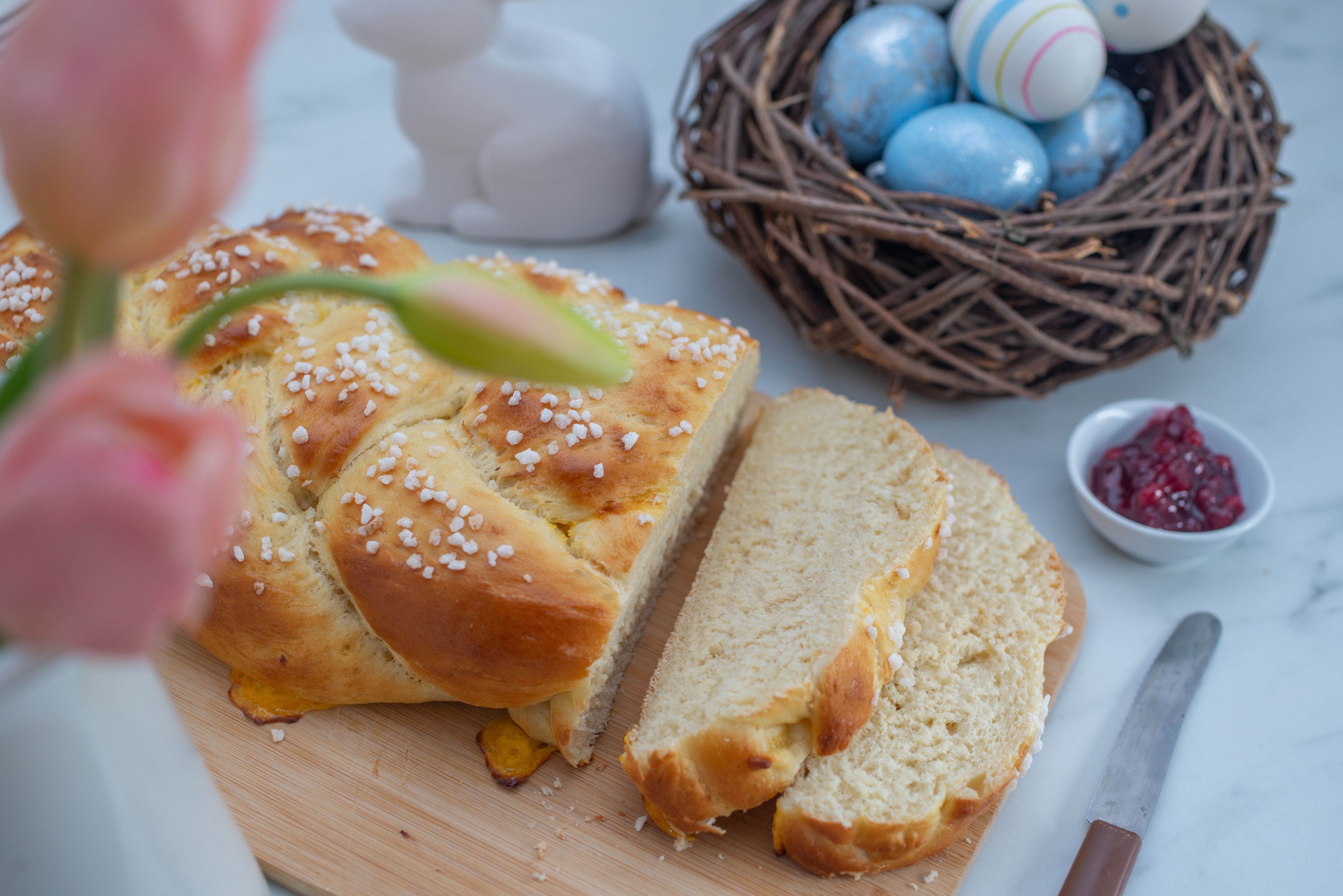 Perfekt zu Ostern: Rezept für Omas fluffigen Hefezopf
