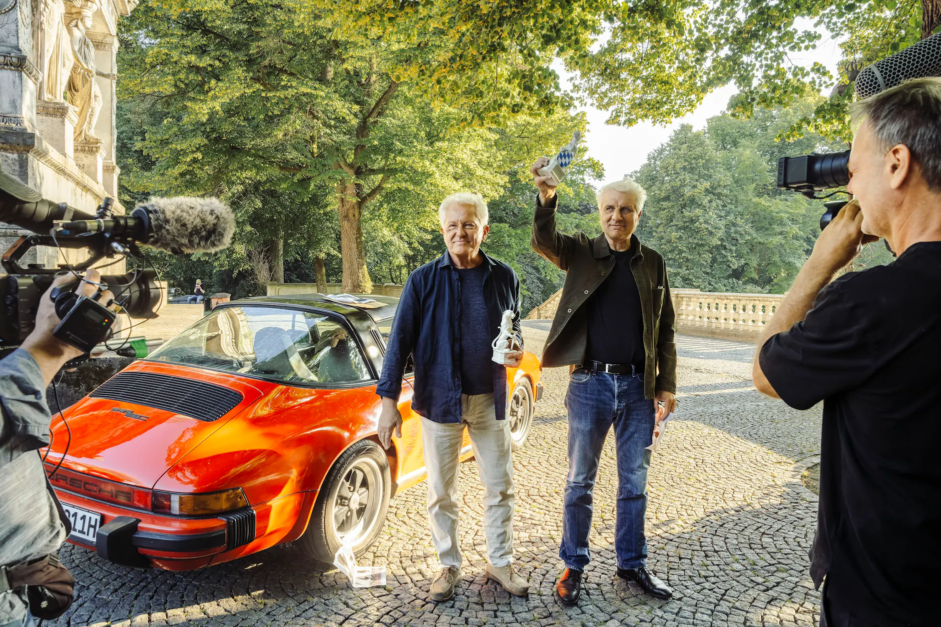 Der rote Porsche aus der ersten „Tatort“-Folge des Ermittlerduos von 1991 feiert zum Abschied ein Comeback im Krimi.