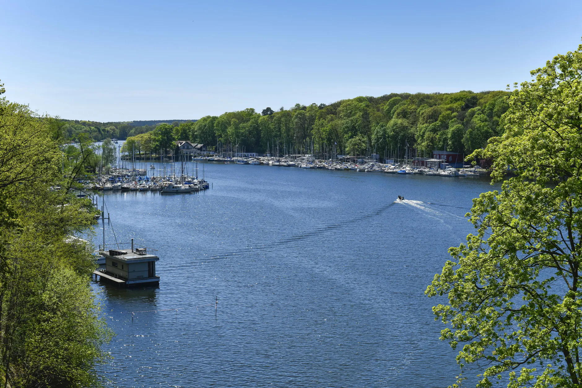 Das Wrack wurde aus dem Stößensee geborgen.