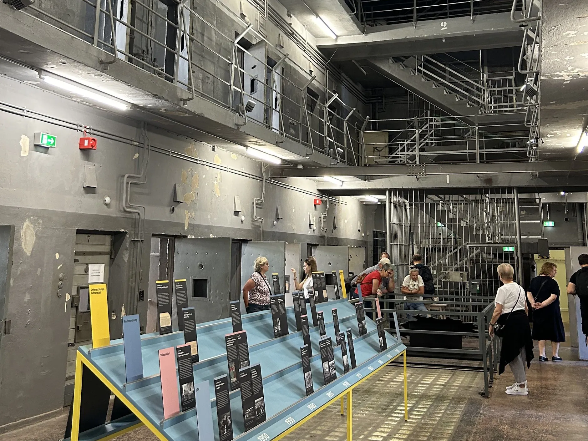 Während des Bus-Ausflugs ins kriminelle Berlin am 26. April steht auch eine Besichtigung der Untersuchungshaftanstalt II in der Keibelstraße in Mitte auf dem Programm.