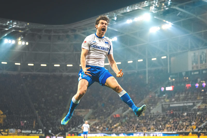 Gechter-Poker: Hertha mit Bluff auf Bundesliga-Kurs