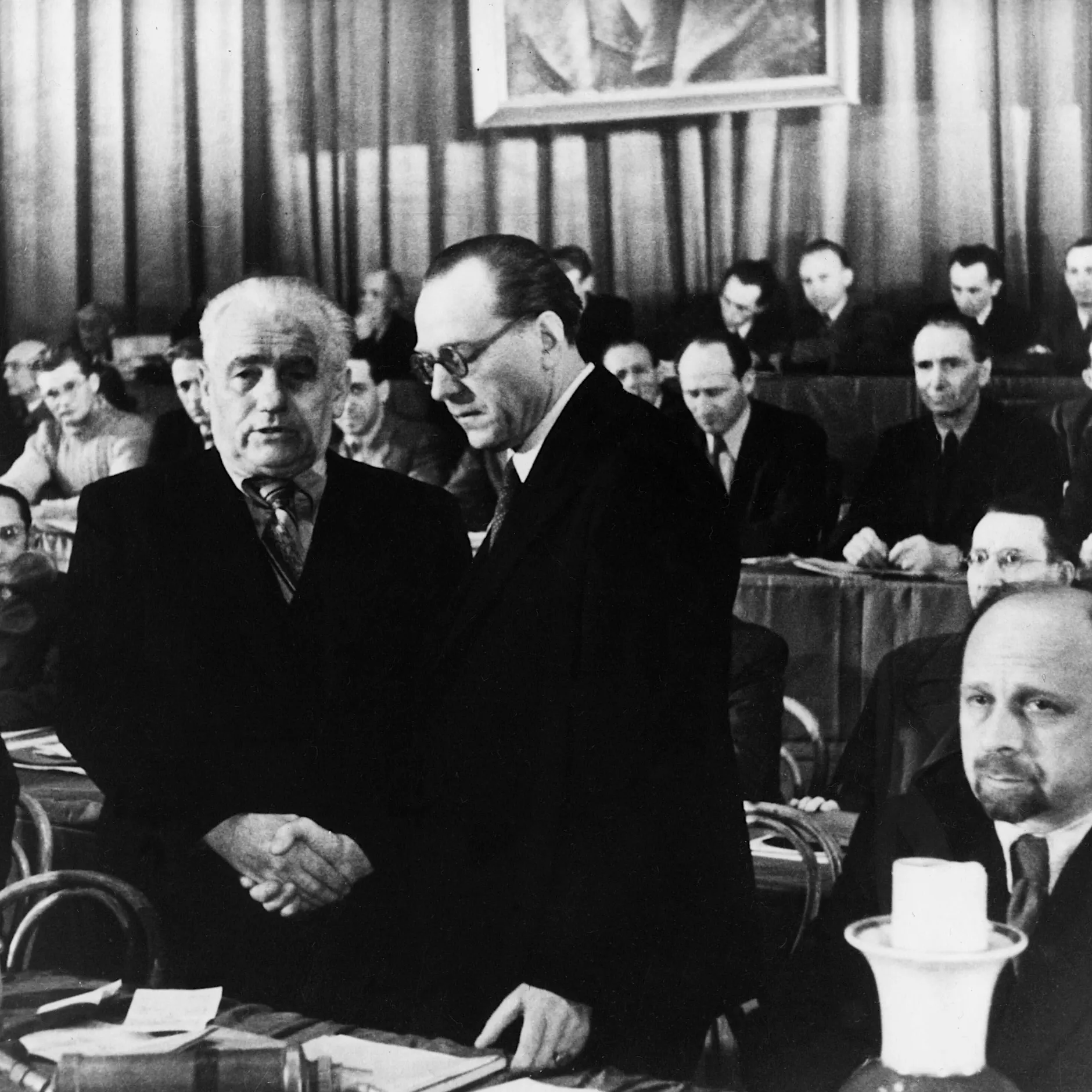 80 Jahre SED: Warum ein dialektischer Umgang mit der DDR-Einheitspartei angebracht ist