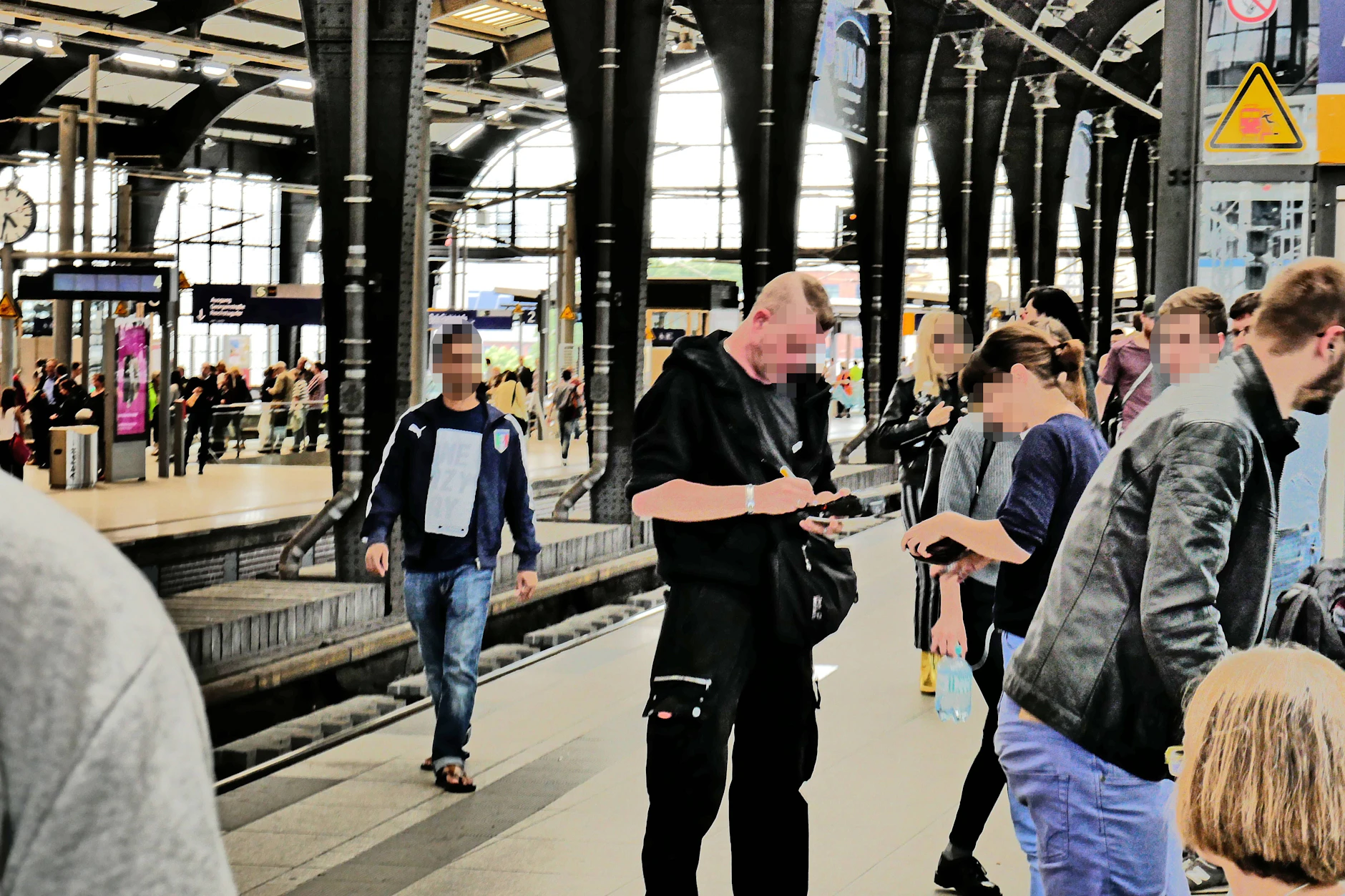Jedes Jahr landen in Berlin Hunderte Menschen wegen Schwarzfahrens im Gefängnis.