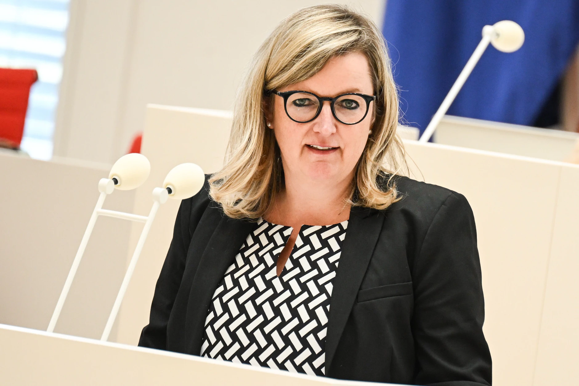 Brandenburgs Wirtschaftsministerin Martina Klement (CSU) plant nicht, die Rückforderung der Corona-Hilfen zu stoppen.