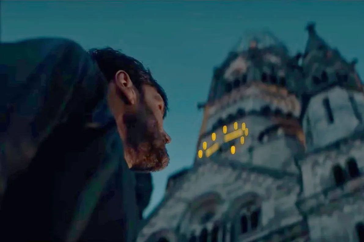 In „Ghost Bastard“ irrt ein Geist durch Berlin – und streift an der Gedächtniskirche vorbei.