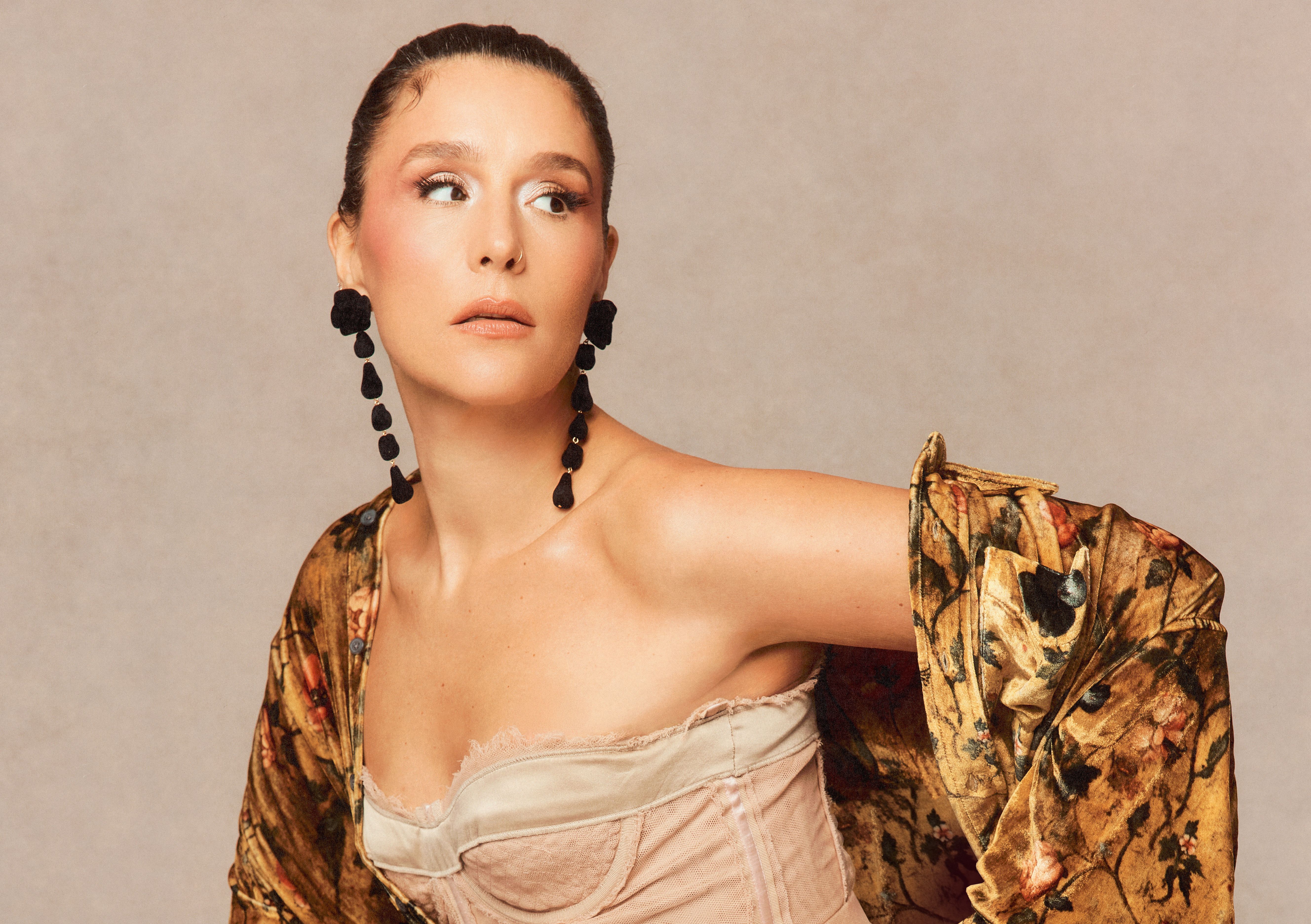 Jessie Ware: „Wenn es einen Weg gibt, im Berghain aufzulegen oder zu tanzen, lassen Sie es mich wissen“