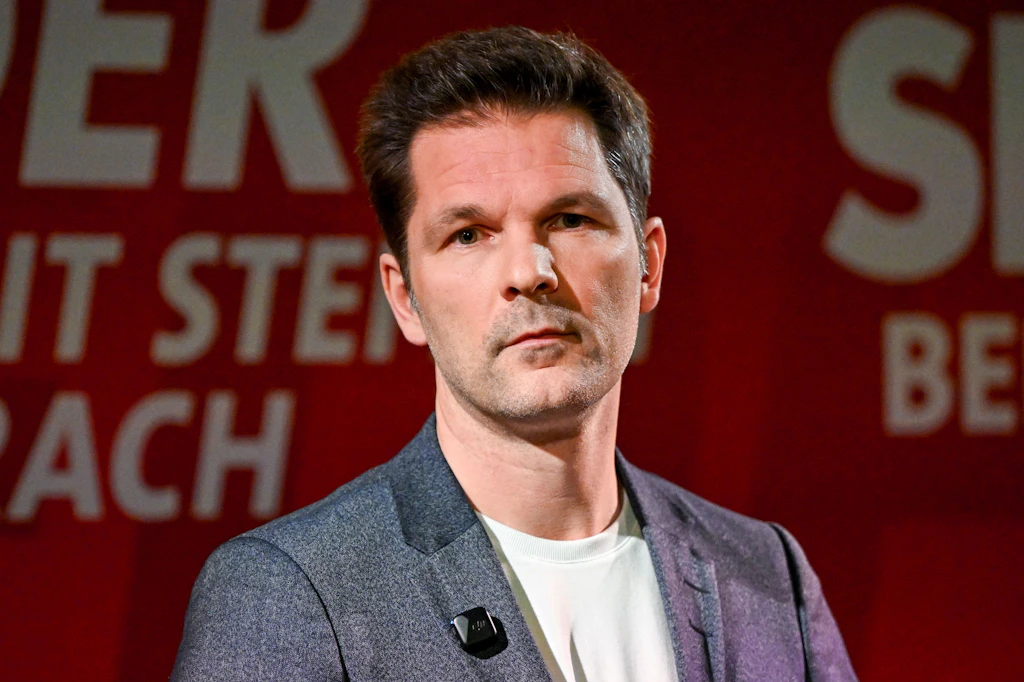 Berliner SPD-Spitzenkandidat Steffen Krach bei Wahlkampfeinsatz bedroht